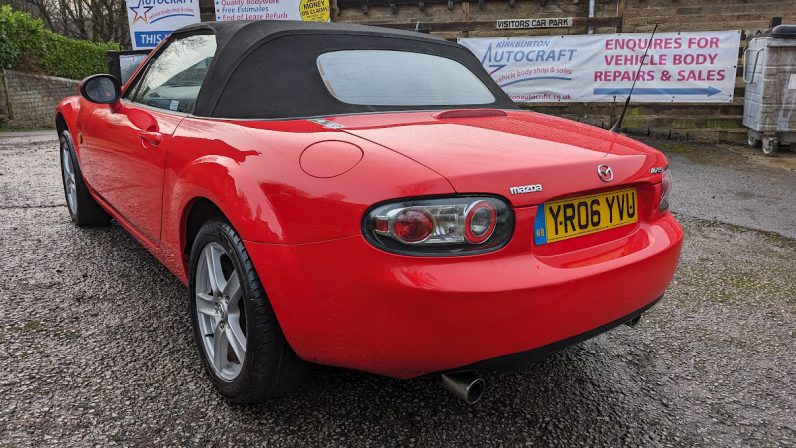 
								Used 2006 Mazda MX5 full									