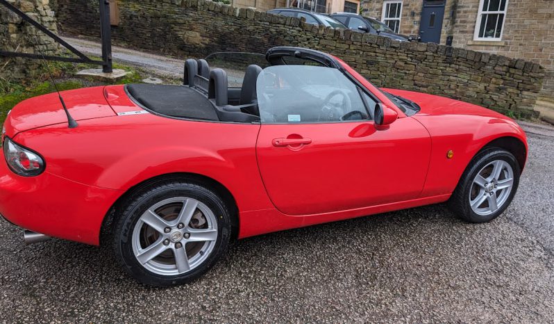 
								Used 2006 Mazda MX5 full									