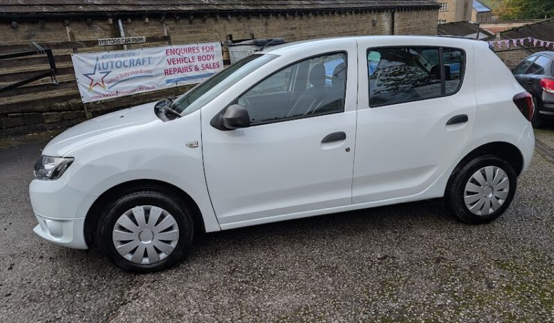 
								Used 2014 Dacia Sandero full									